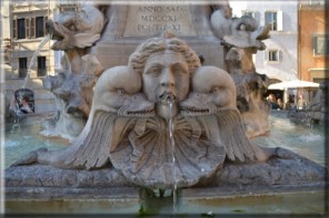 Fontana della Rotonda-particolare